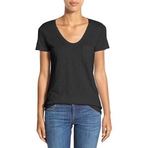 Caslon Rounded V-neck Tee
